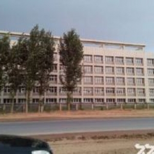 新乡小店工业区内厂房出售